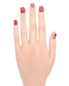Mano femminile unghie finte Blubella Ciliegie Rosse dipinte a mano vintage fresco nail art ciliegie realistiche