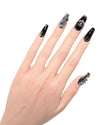 Gotico Artistico dettaglio gotico - close-up gel press-on nails gothic pattern artistico, handmade nail art italiana dark