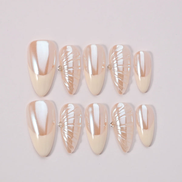 Set press on nails Perle Luminose Blubella, effetto perla premium con cristalli delicati e base traslucida, eleganza raffinata handmade Italia