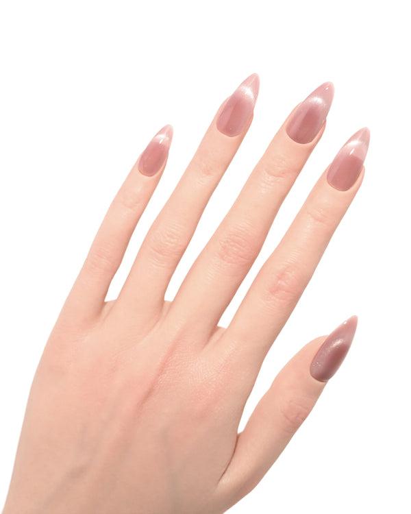 Dettaglio effetto cat eyes Rosa Perlato luminoso con finish naturale