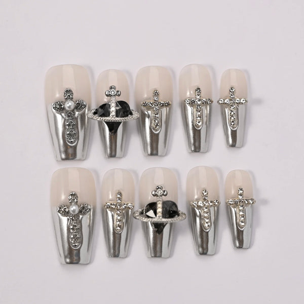 Decorazioni 3D croce unghie finte handmade Divina - gel press-on nails Italian brand spiritual artigianali