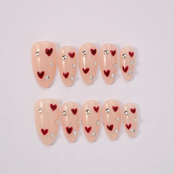 Motivi cuori unghie finte artigianali Elisir - handmade gel press-on nails Italian brand romantic