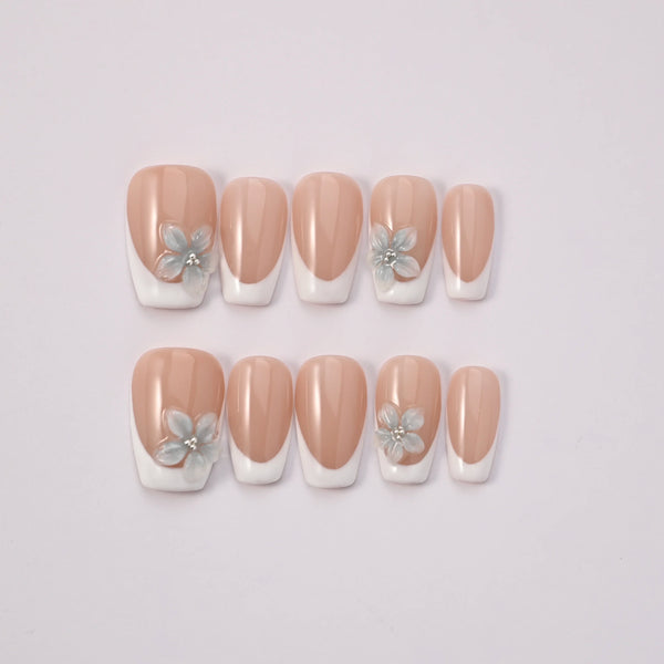 Decorazioni 3D petalo unghie finte handmade Perlato - gel press-on nails Italian brand perle artigianali